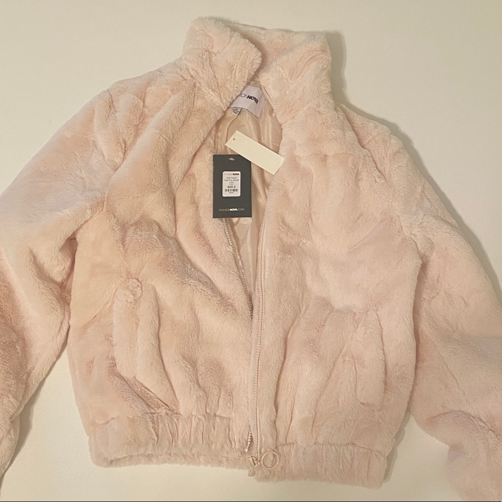 #FashionNova #FauxFur jacket